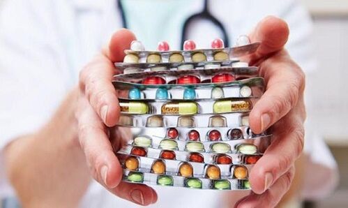 Les méthodes traditionnelles de traitement de la prostatite sont complétées par la prise de médicaments